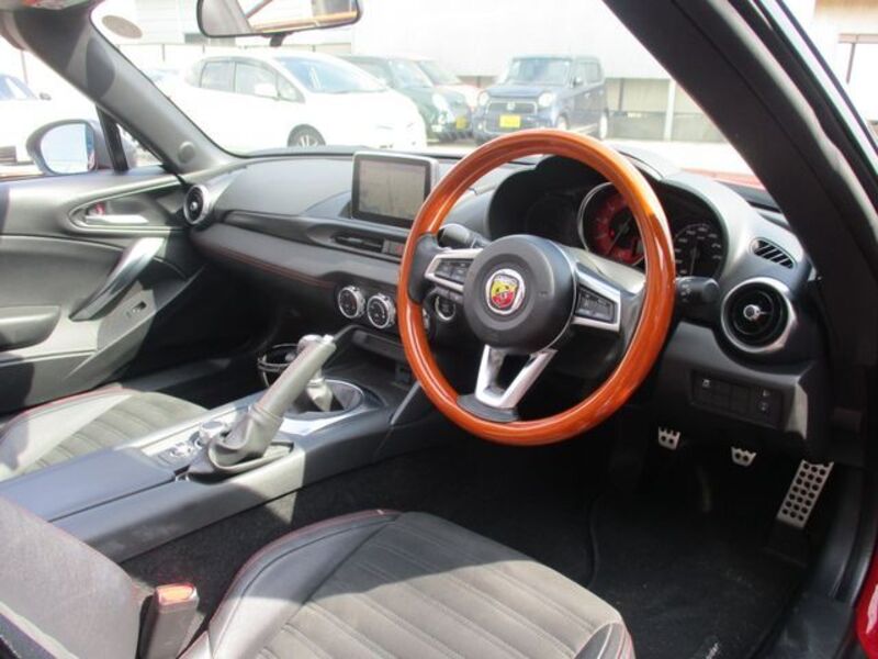 ABARTH 124 SPIDER