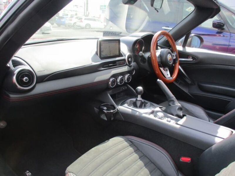 ABARTH 124 SPIDER
