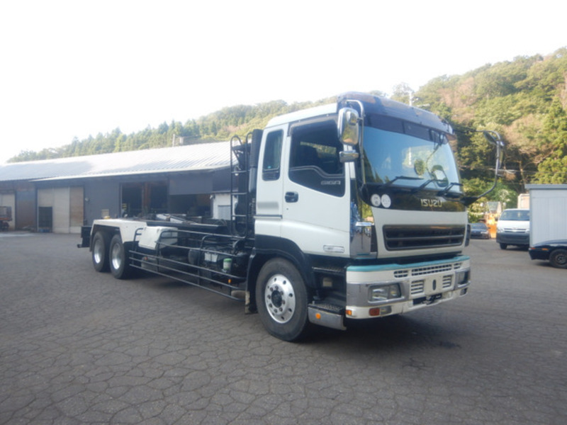 ISUZU GIGA
