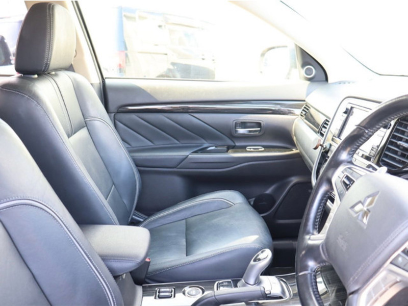 OUTLANDER PHEV