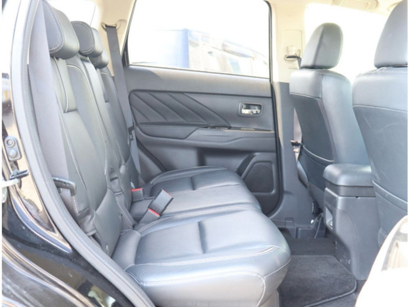 OUTLANDER PHEV