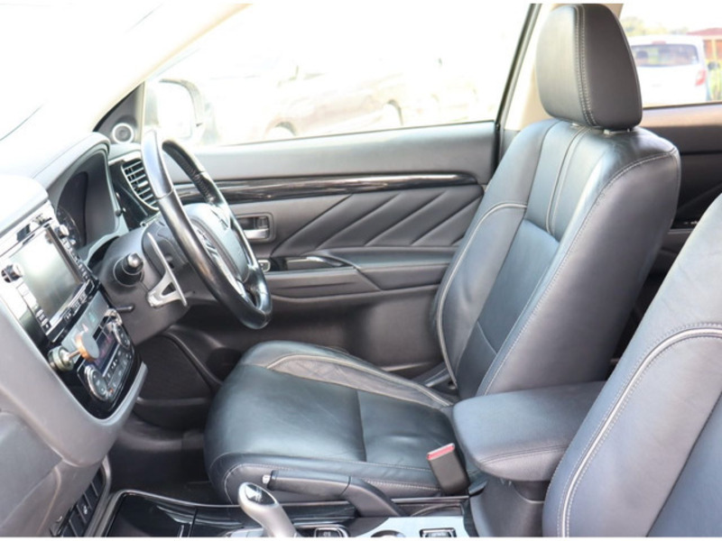 OUTLANDER PHEV