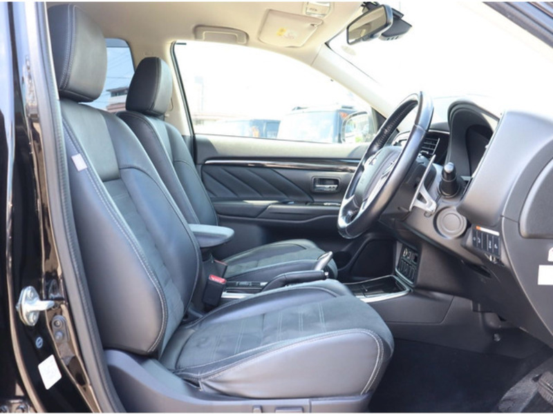 OUTLANDER PHEV