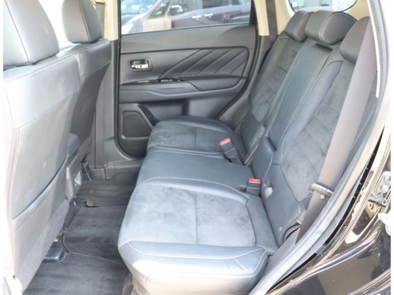 OUTLANDER PHEV