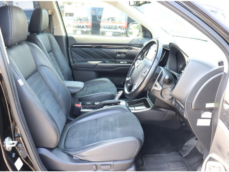 OUTLANDER PHEV