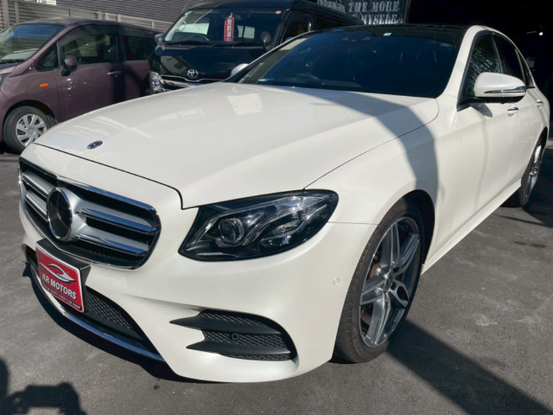 MERCEDES-BENZ E-CLASS