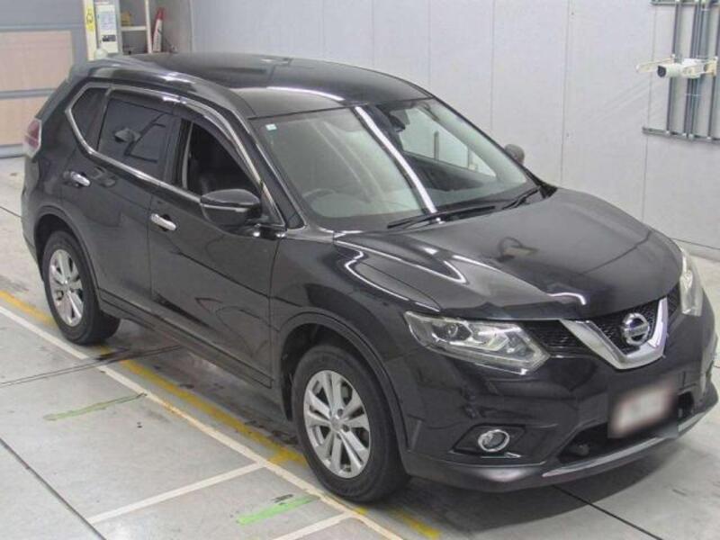 X-TRAIL-0