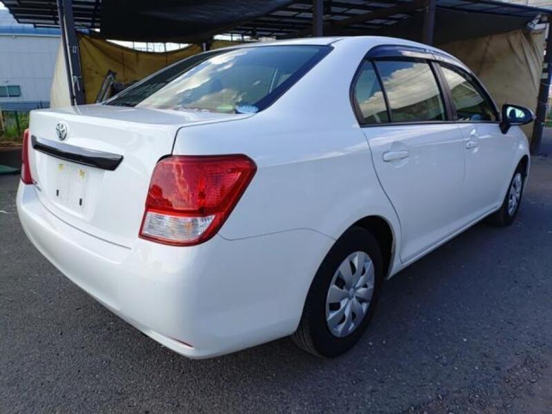 COROLLA AXIO