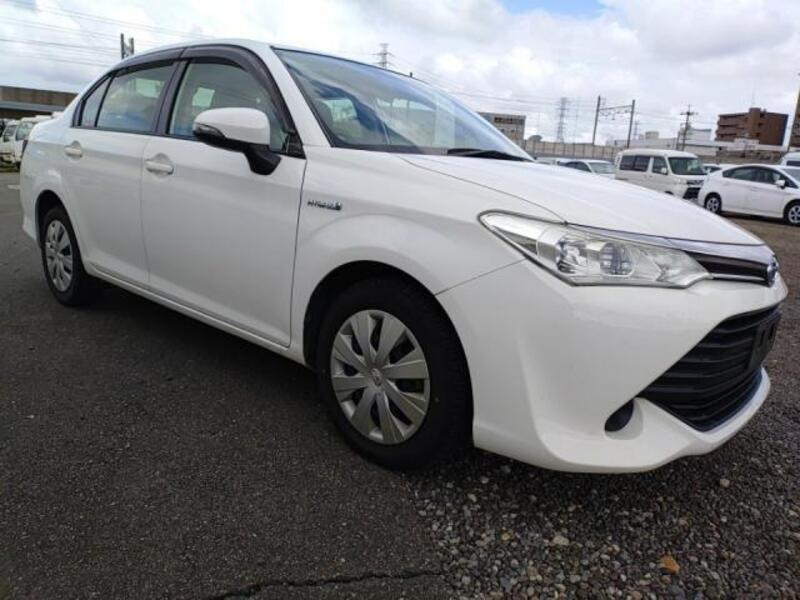COROLLA AXIO