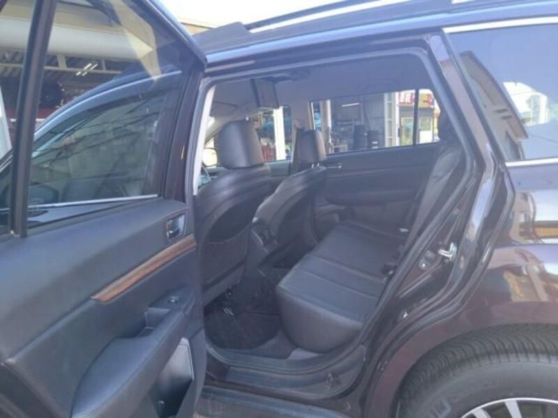 LEGACY OUTBACK