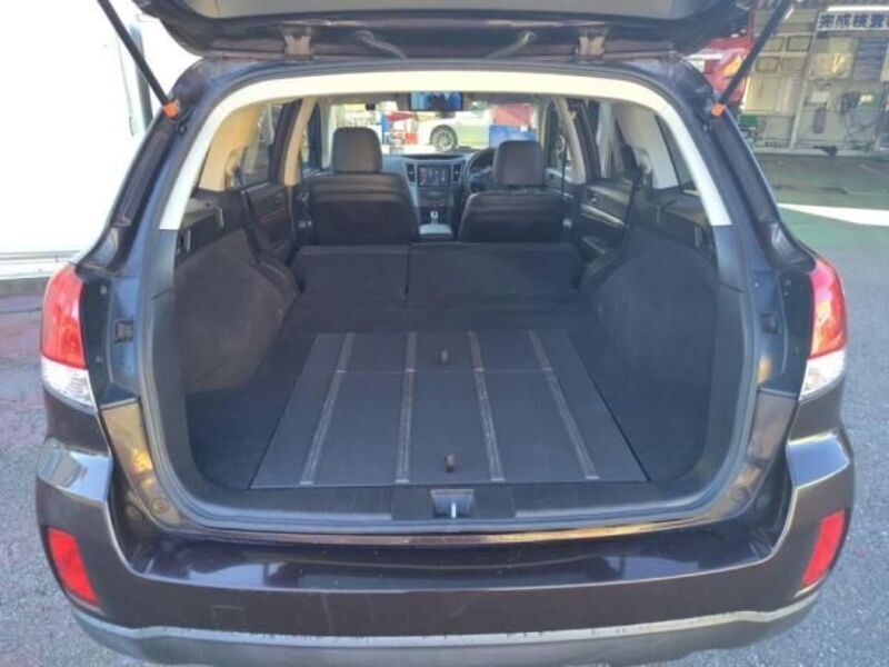 LEGACY OUTBACK