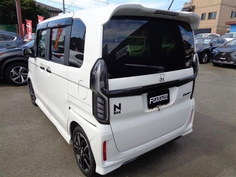 N BOX CUSTOM