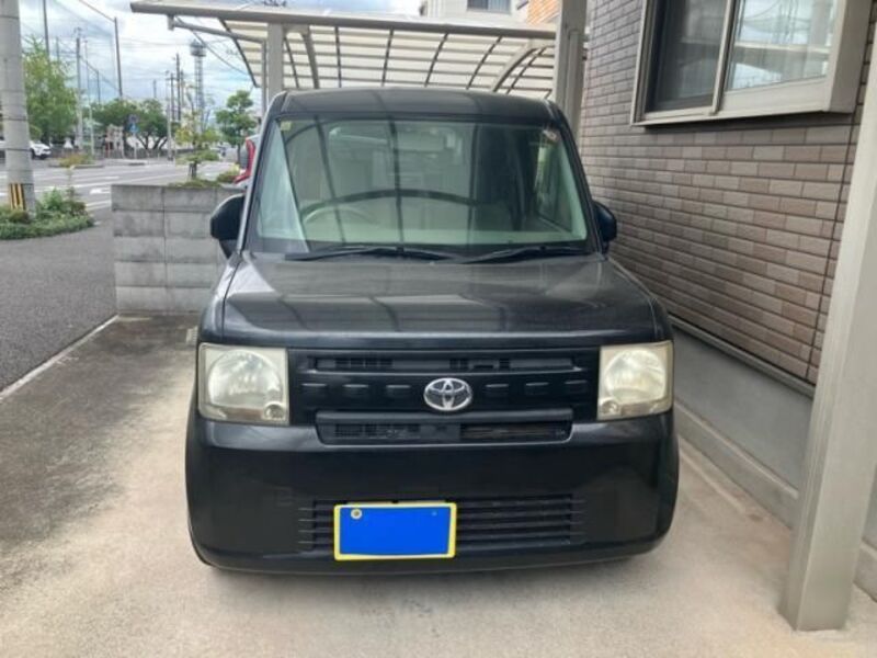TOYOTA PIXIS SPACE