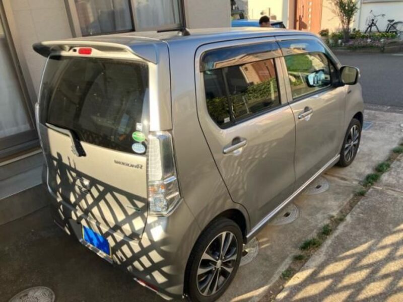 WAGON R
