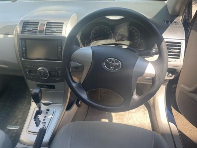 COROLLA AXIO