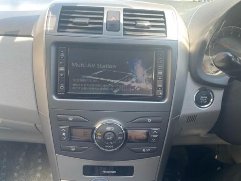 COROLLA AXIO