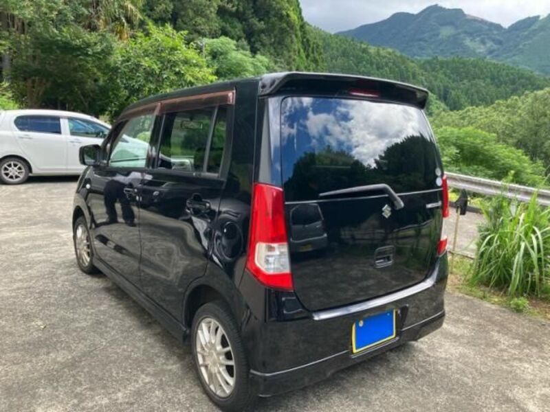 WAGON R