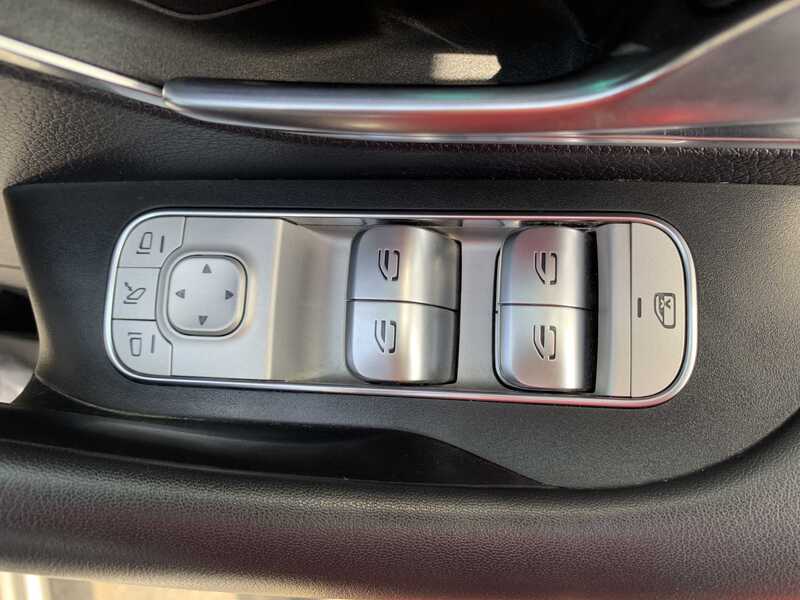 GLE CLASS