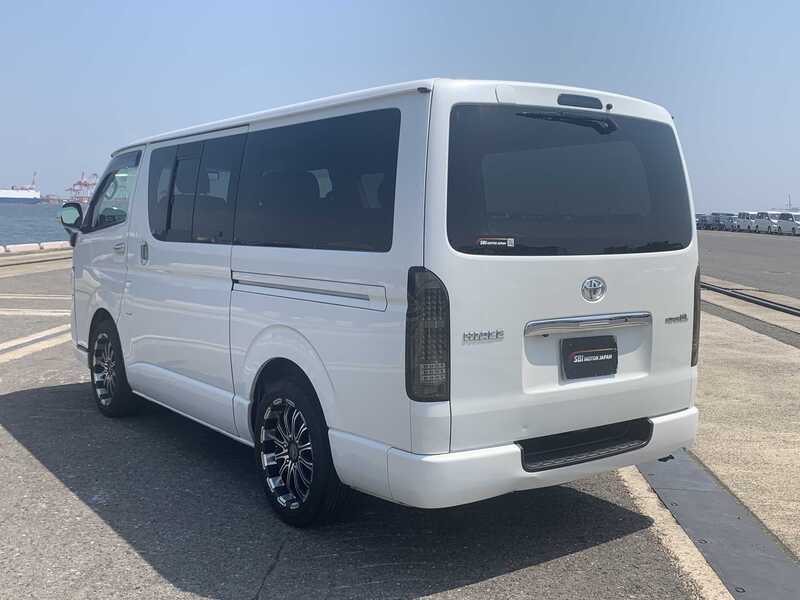 HIACE VAN