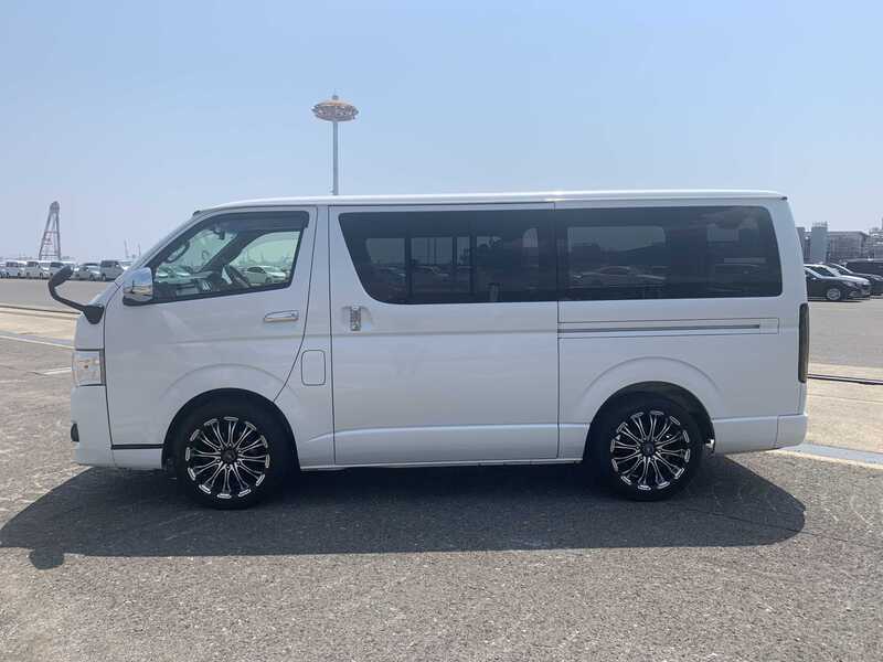 HIACE VAN