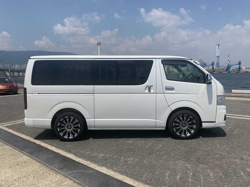 HIACE VAN
