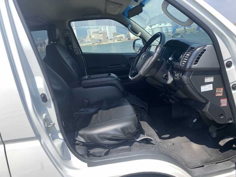HIACE VAN