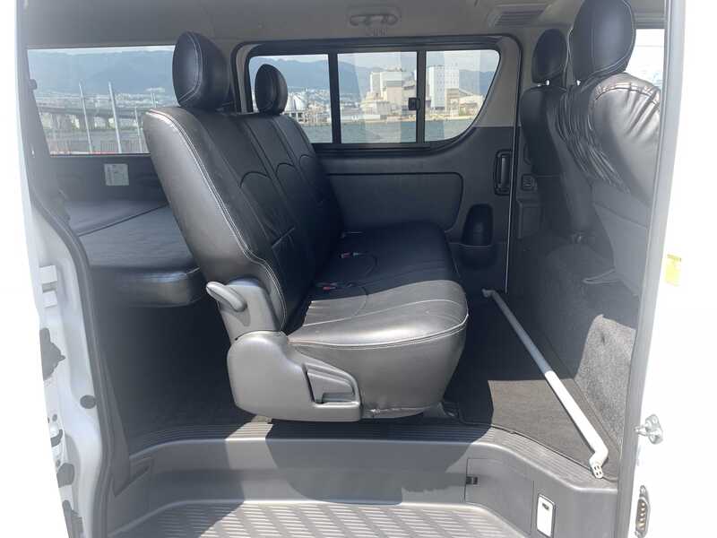 HIACE VAN