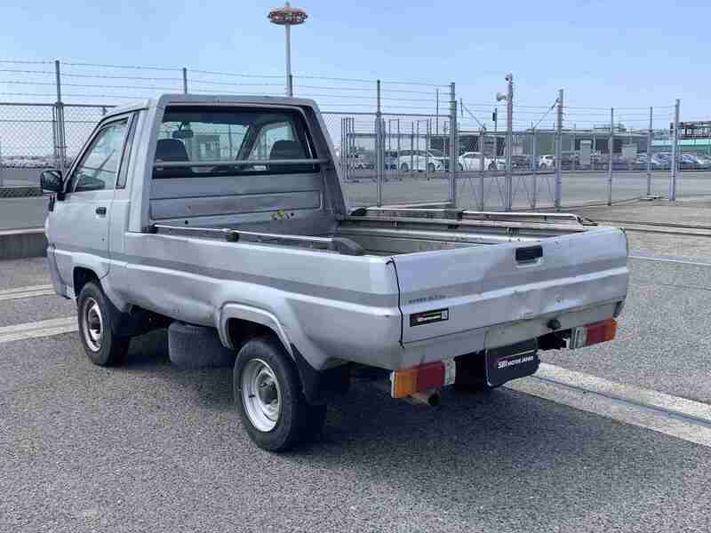 TOWNACE TRUCK
