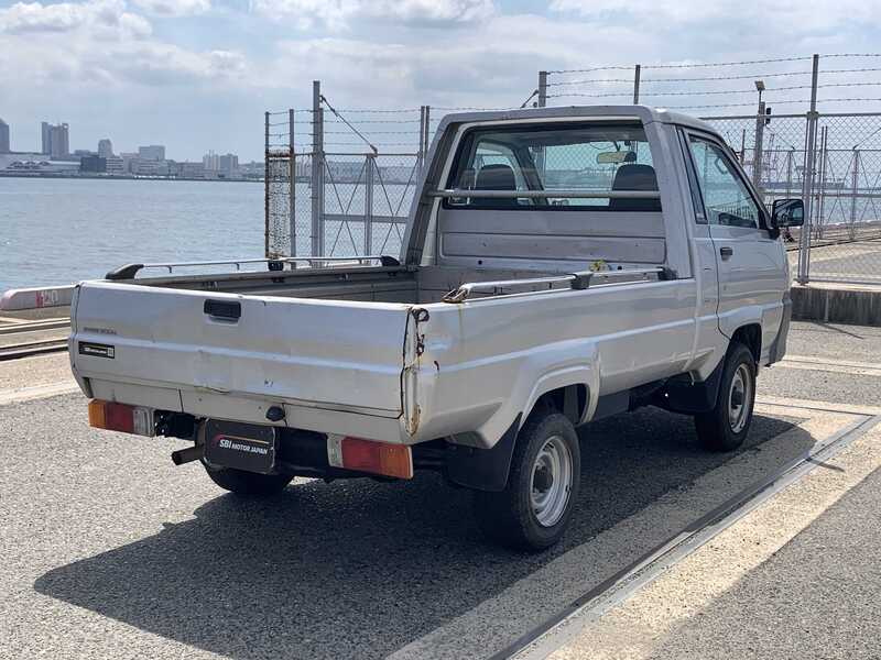 TOWNACE TRUCK