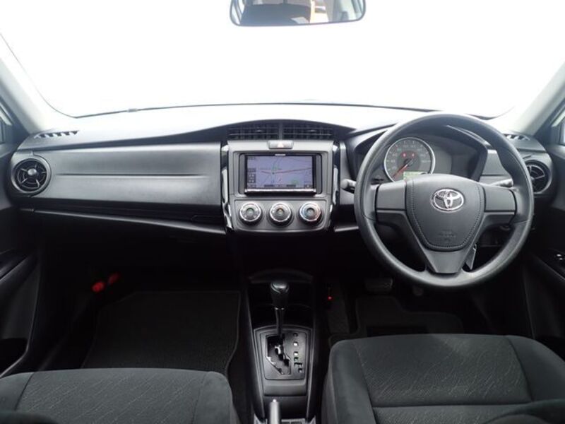 COROLLA AXIO