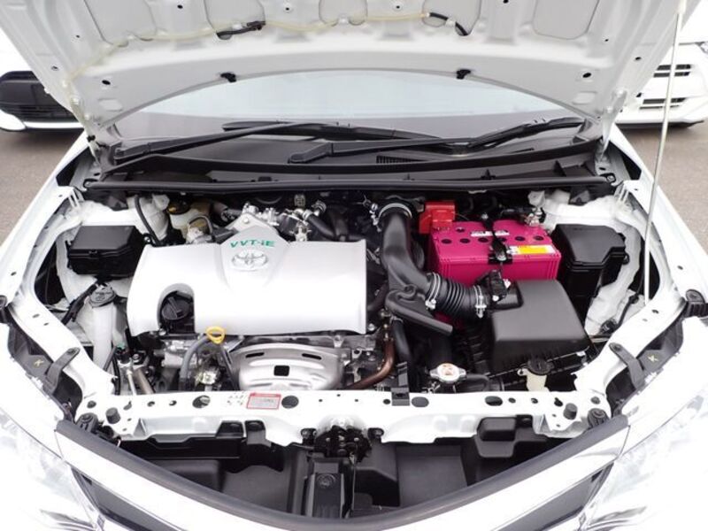 COROLLA AXIO