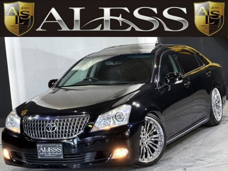 TOYOTA CROWN MAJESTA