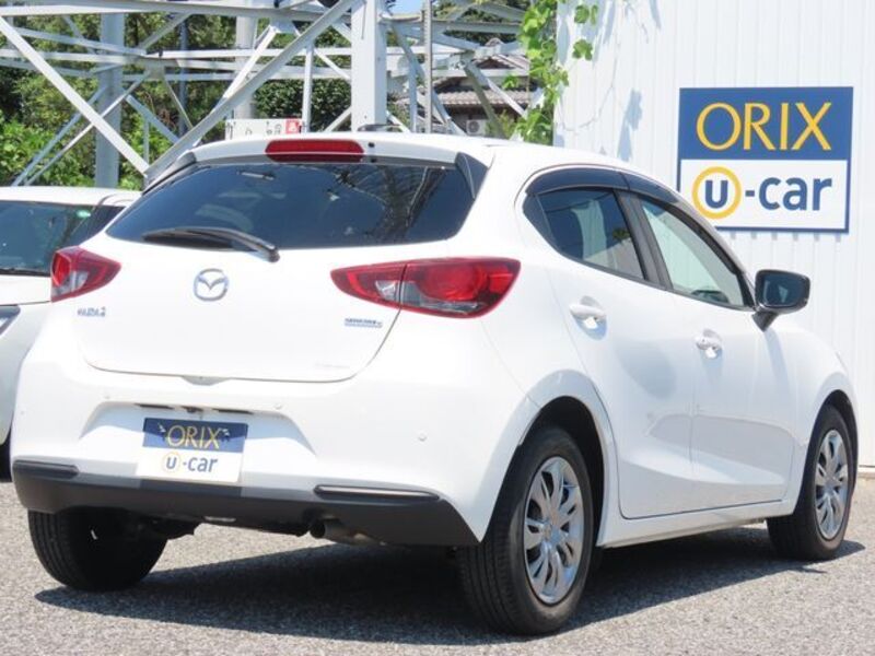 MAZDA2
