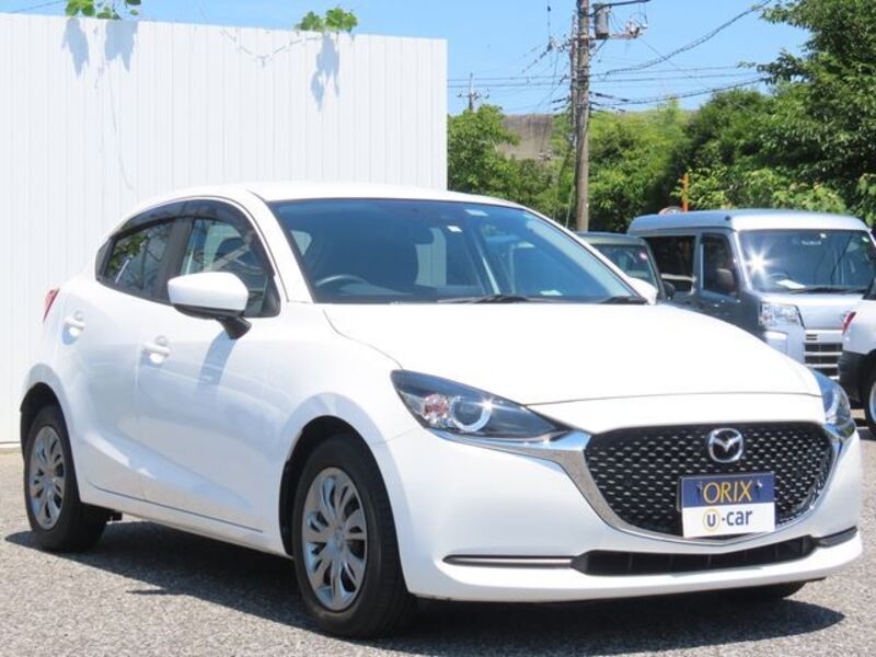 MAZDA2