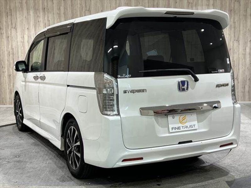 STEPWAGON SPADA