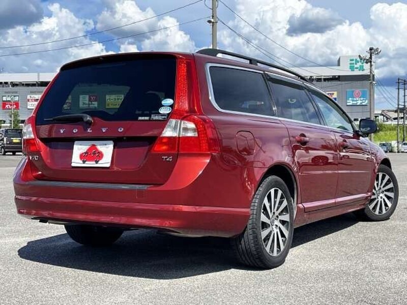 V70