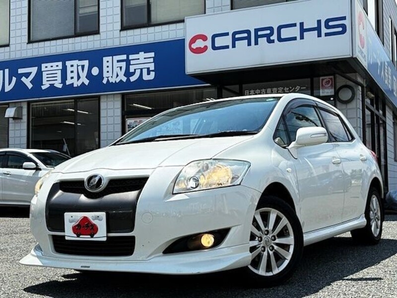 TOYOTA AURIS