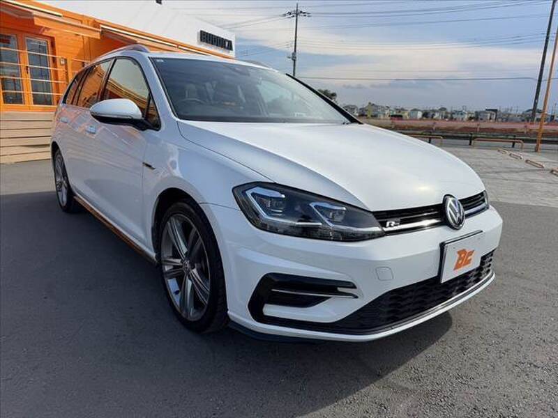GOLF VARIANT