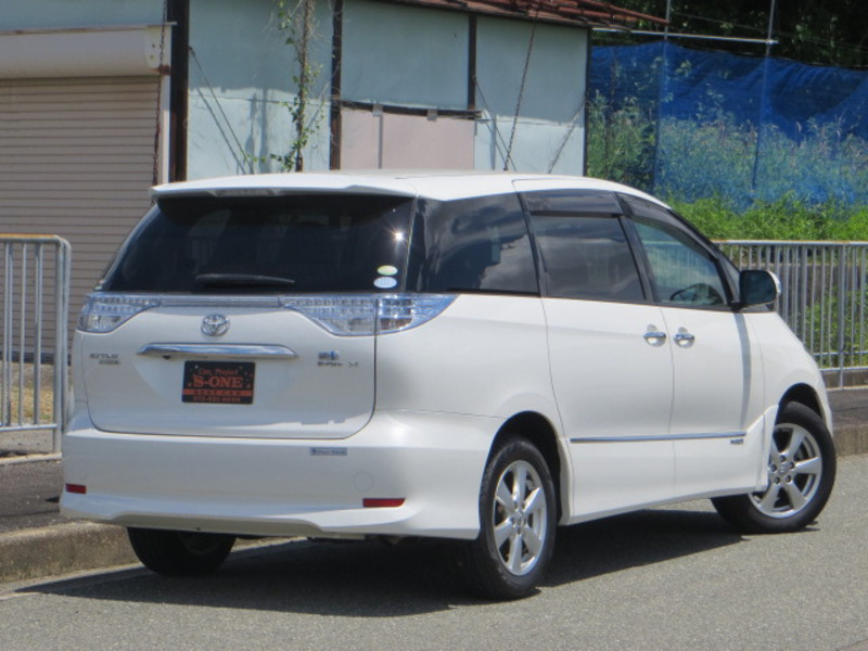 ESTIMA HYBRID