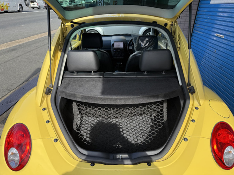 NEW BEETLE