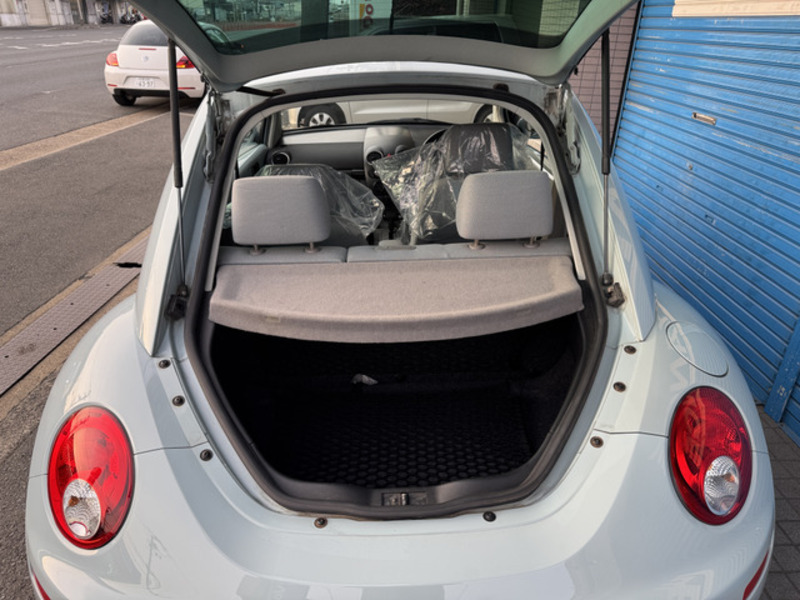 NEW BEETLE