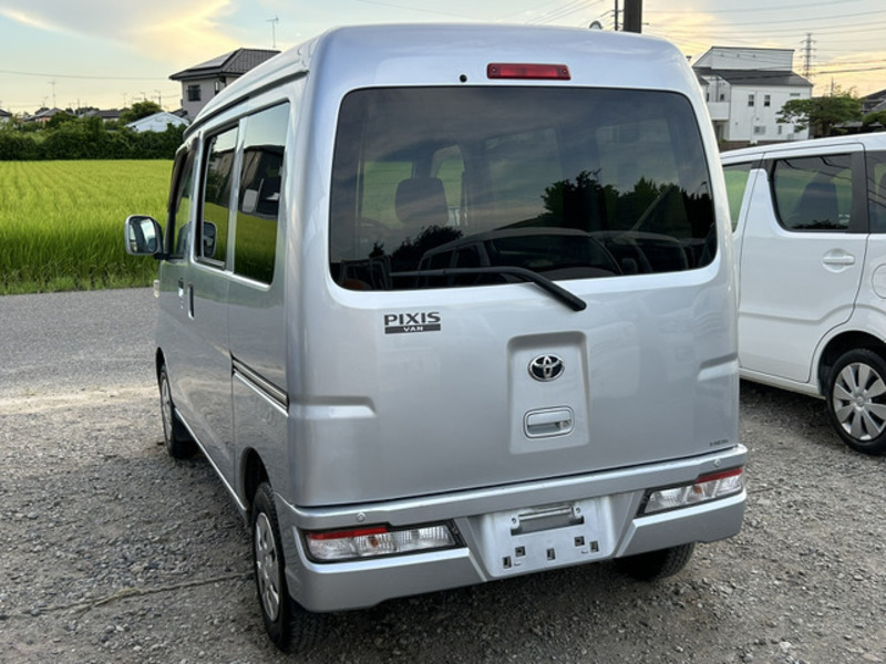 PIXIS VAN