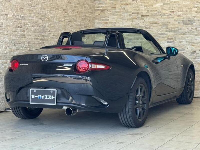 ROADSTER