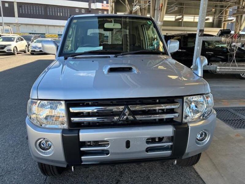 PAJERO MINI
