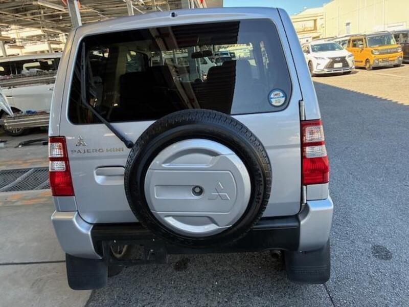 PAJERO MINI