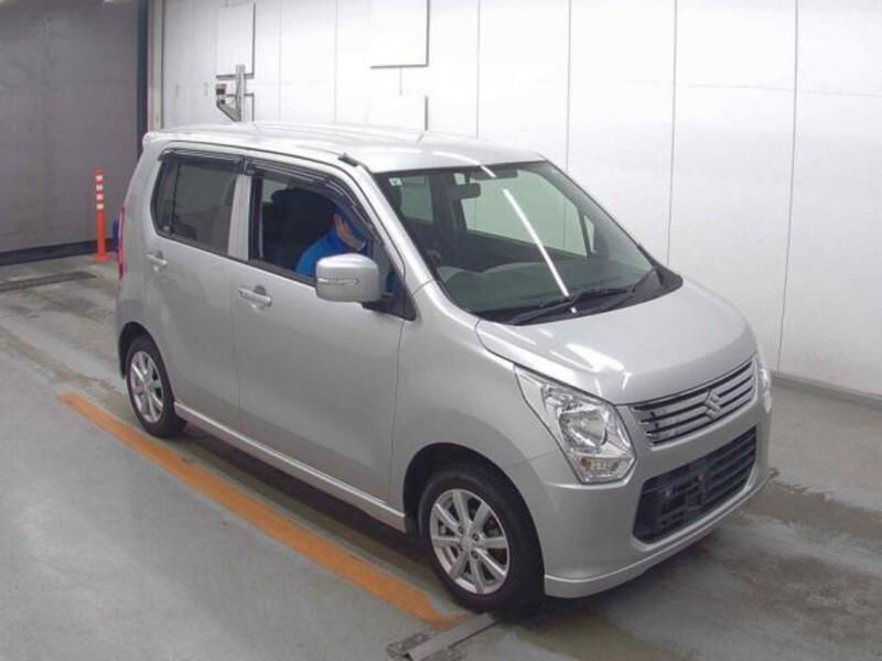 WAGON R