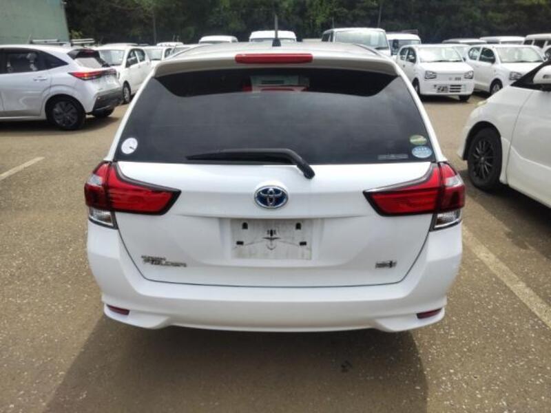 COROLLA FIELDER