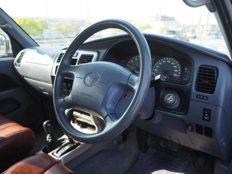 HILUX SURF