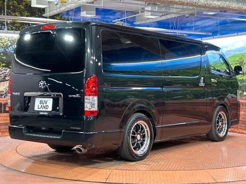 HIACE VAN