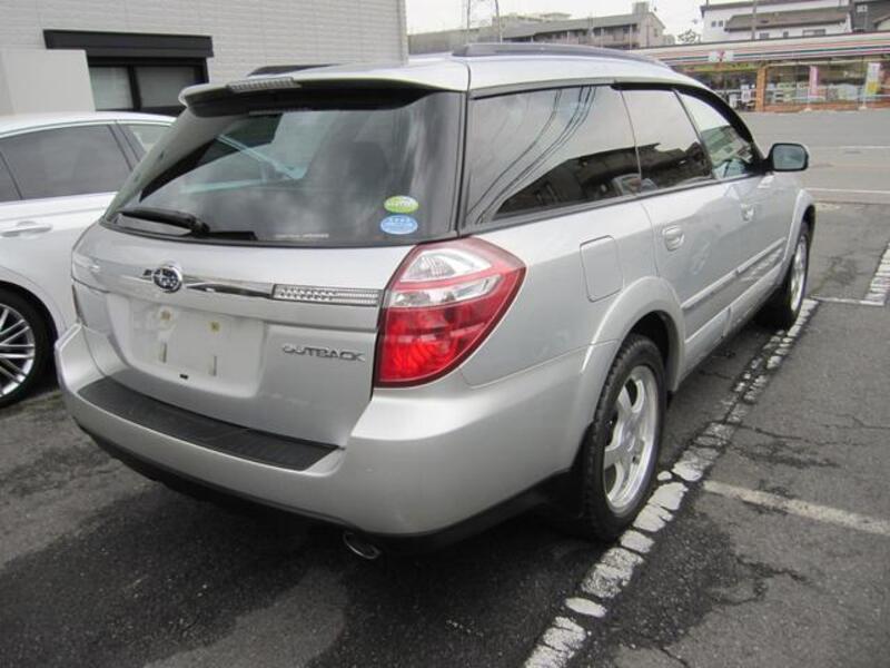 LEGACY OUTBACK